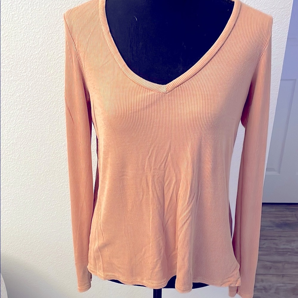 American Eagle Women's V-NeckRibbed Top - golden